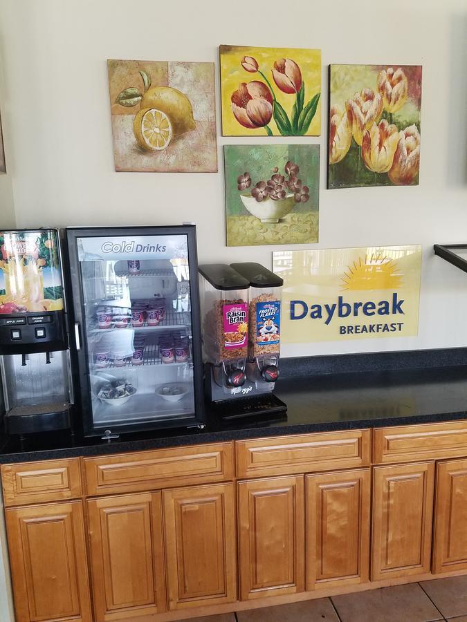 Days Inn & Suites By Wyndham Clermont Ngoại thất bức ảnh