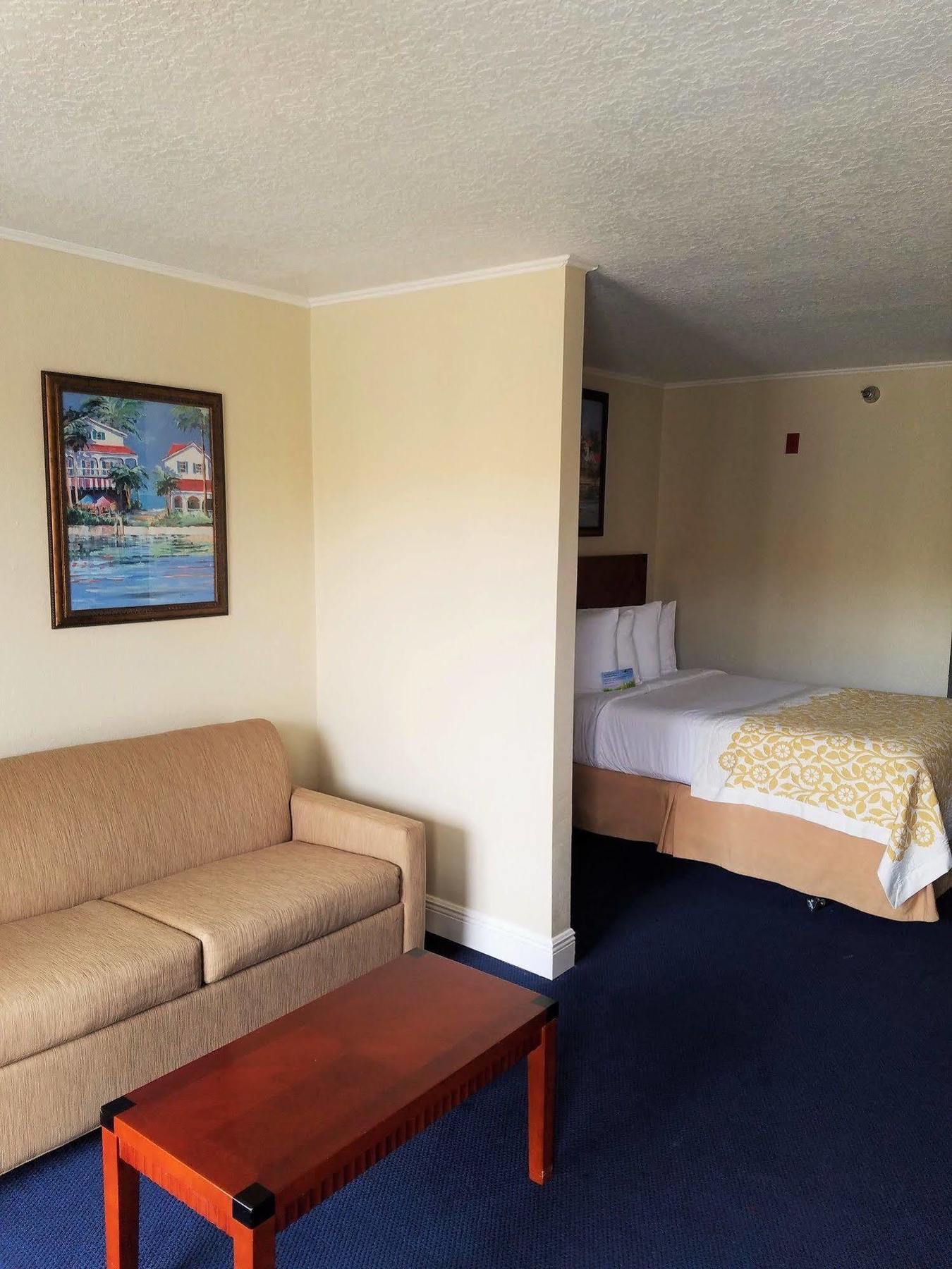 Days Inn & Suites By Wyndham Clermont Ngoại thất bức ảnh