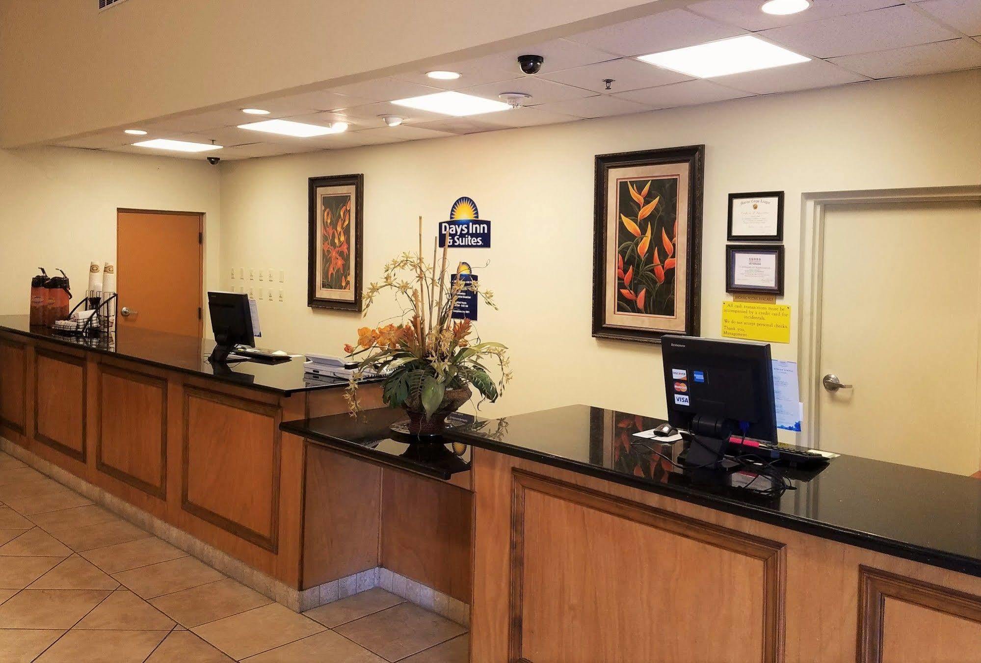 Days Inn & Suites By Wyndham Clermont Ngoại thất bức ảnh