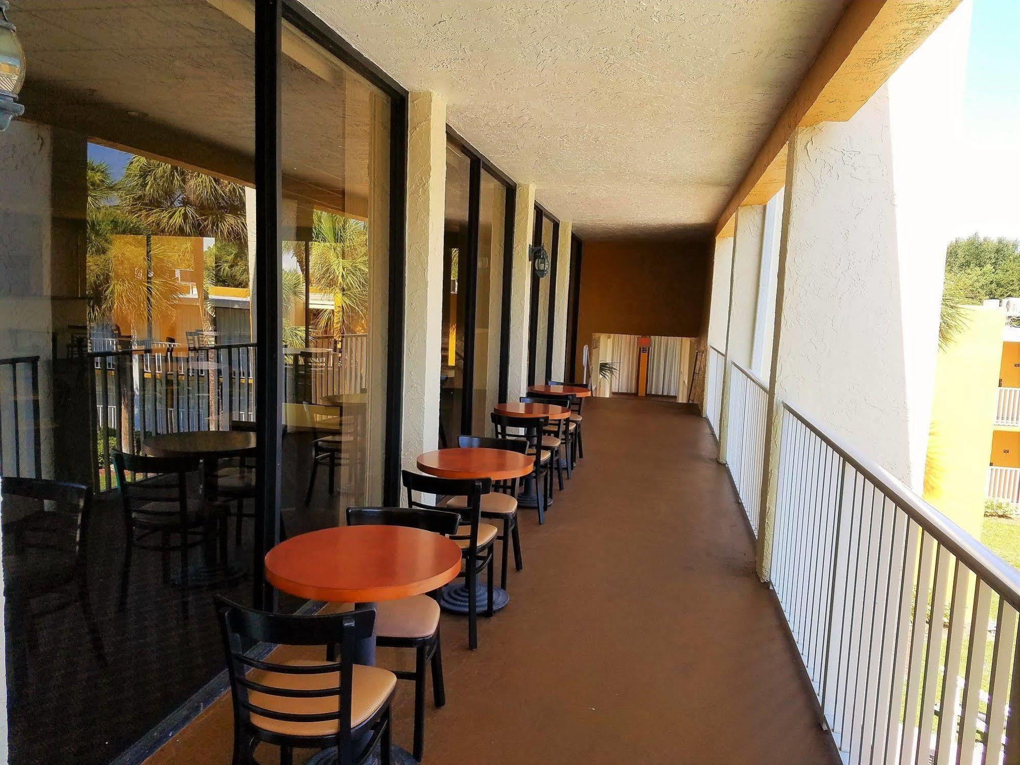 Days Inn & Suites By Wyndham Clermont Ngoại thất bức ảnh